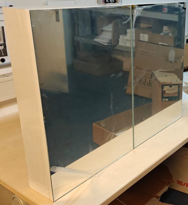 OUTLET - VANITY Spiegelkast 80x60 Badkamerspiegel met verlichting - Afbeelding 6